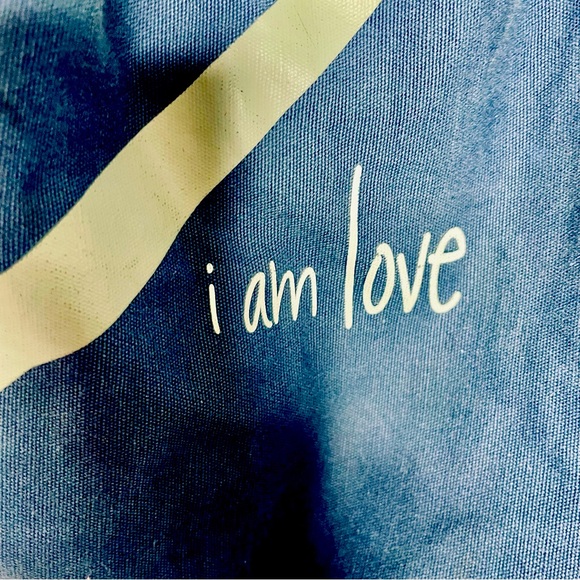 Peace Love World Blue & White “I am Peace” “I am love” peace sign shoulder bag - Picture 15 of 16